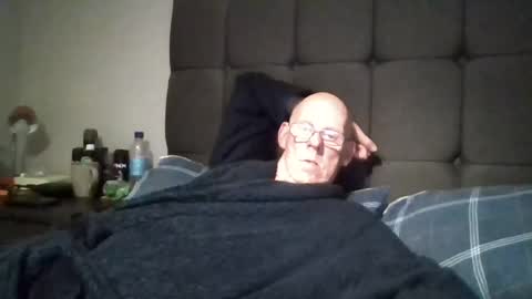 Snapshot of kevlooking4sez chatting on 07-16-26, 11:44 kevlooking4sez online show from 07-16-26, 11:44