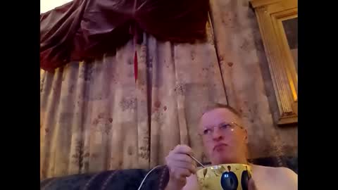Snapshot of kevydaddyhubby2 chatting on 01-19-26, 05:44 kevydaddyhubby2 online show from 01-19-26, 05:44