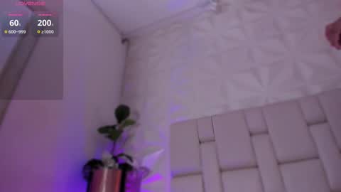 Snapshot of keyla_lage chatting on 02-05-25, 06:04 keyla_lage online show from 02-05-25, 06:04