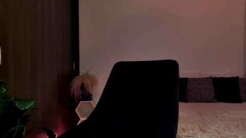 Snapshot of keylamiller1 chatting on 12-14-24, 01:17 Keyla online show from 12-14-24, 01:17