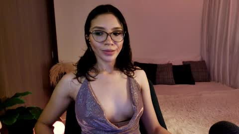 Snapshot of keylamiller1 chatting on 12-21-24, 01:26 Keyla online show from 12-21-24, 01:26