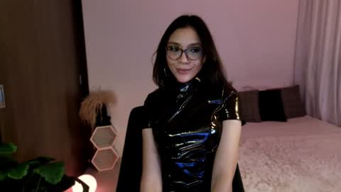 Snapshot of keylamiller1 chatting on 12-28-24, 12:15 Keyla online show from 12-28-24, 12:15