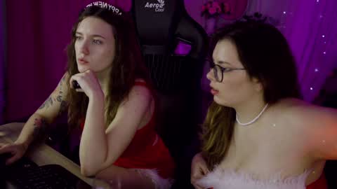 Snapshot of keytsilvas chatting on 12-28-24, 08:58 Keyt online show from 12-28-24, 08:58