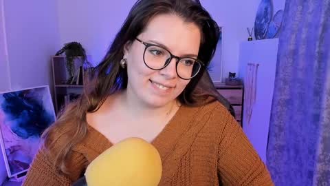 Snapshot of keytsilvas chatting on 02-05-25, 02:26 Keyt online show from 02-05-25, 02:26