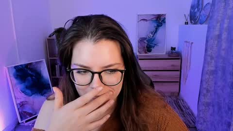 Snapshot of keytsilvas chatting on 02-05-25, 05:31 Keyt online show from 02-05-25, 05:31