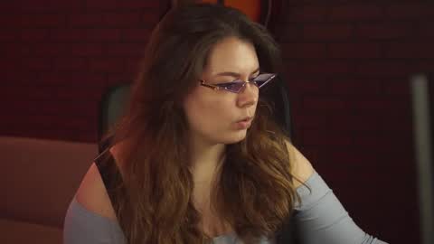 Snapshot of keytsilvas chatting on 02-11-25, 02:35 Keyt online show from 02-11-25, 02:35