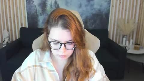 Snapshot of keytsilvas chatting on 09-27-25, 12:10 Keyt online show from 09-27-25, 12:10