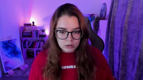 Snapshot of keytsilvas chatting on 10-09-25, 09:07 Keyt online show from 10-09-25, 09:07