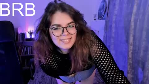 Snapshot of keytsilvas chatting on 10-18-25, 02:03 Keyt online show from 10-18-25, 02:03