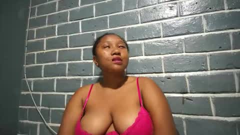 Snapshot of kezia0910 chatting on 11-09-25, 04:05 kezia0910 online show from 11-09-25, 04:05