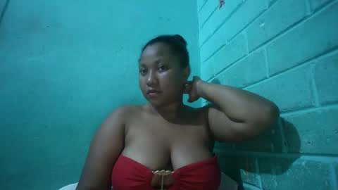 Snapshot of kezia0910 chatting on 02-19-26, 03:52 kezia0910 online show from 02-19-26, 03:52