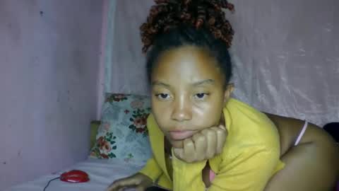 Snapshot of khaissa chatting on 12-19-25, 07:21 khaissa online show from 12-19-25, 07:21