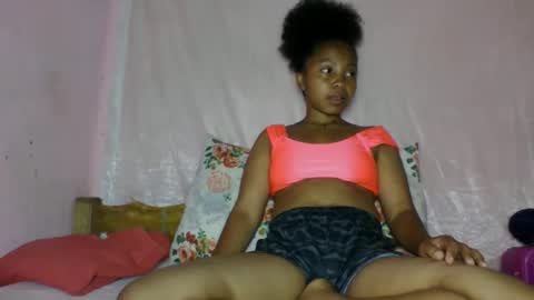 Snapshot of khaissa chatting on 12-21-25, 01:40 khaissa online show from 12-21-25, 01:40