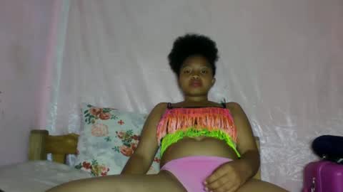 Snapshot of khaissa chatting on 12-22-25, 01:52 khaissa online show from 12-22-25, 01:52