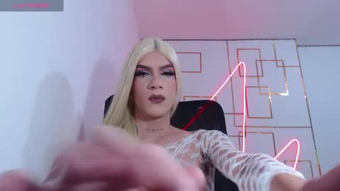 Snapshot of khalany_hadid chatting on 01-07-25, 06:27 kahalany online show from 01-07-25, 06:27