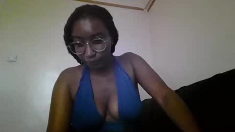 khamila_khloe online show from 04-28-26, 09:58