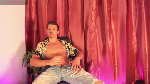 Snapshot of khatarsis2000 chatting on 09-16-25, 04:02 DonyBrown online show from 09-16-25, 04:02