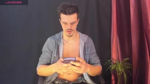 Snapshot of khatarsis2000 chatting on 02-03-26, 03:59 DonyBrown online show from 02-03-26, 03:59