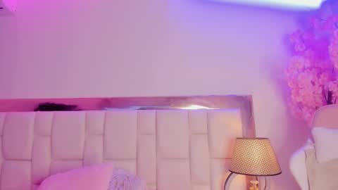 Khelany Isyy  online show from 02-14-25, 12:09