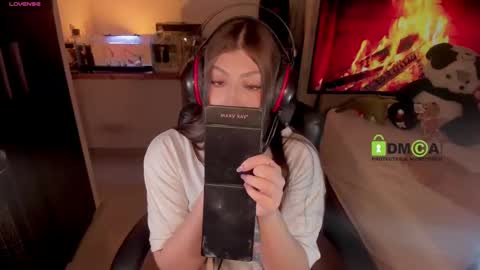 Khi.  online show from 02-25-25, 06:25