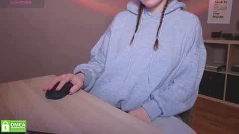 Snapshot of khleostone chatting on 03-27-26, 10:20 khleostone online show from 03-27-26, 10:20