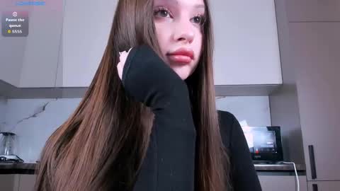 Snapshot of khloeforever chatting on 05-24-26, 03:00 khloe online show from 05-24-26, 03:00