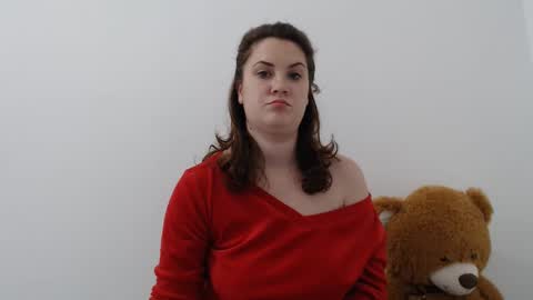 Sarah online show from 02-11-26, 02:44