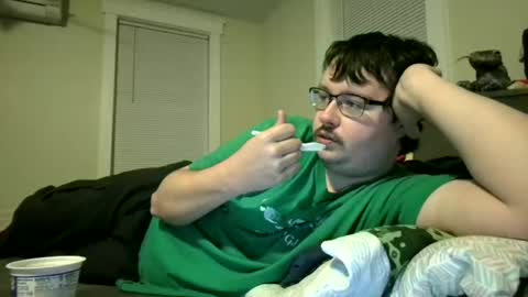 Snapshot of ki983799 chatting on 05-11-26, 01:00 CJ online show from 05-11-26, 01:00