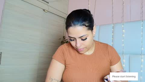    N         M online show from 02-01-25, 11:43