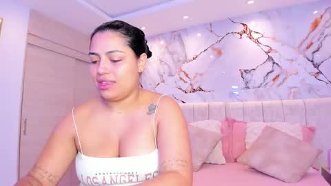    N         M online show from 12-01-25, 03:06