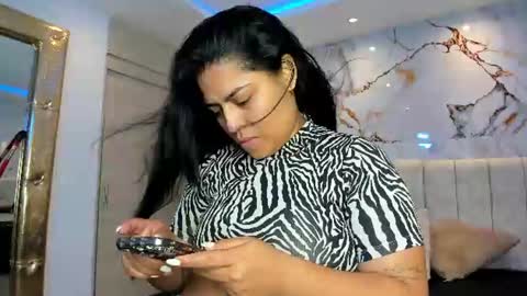   N         M online show from 06-12-26, 12:04