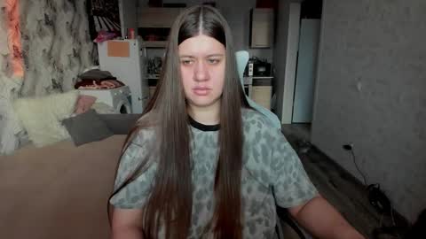 kianna_dior_ online show from 11-19-25, 09:53