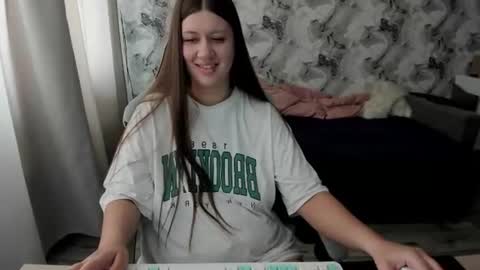 kianna_dior_ online show from 06-29-26, 10:15
