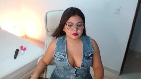 Kiara Evans online show from 01-07-26, 10:23