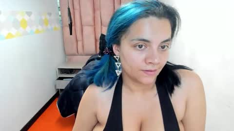 Snapshot of kiara_cruz__ chatting on 09-23-25, 08:01 kiara Cruz online show from 09-23-25, 08:01