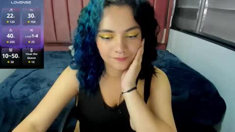 Snapshot of kiara_cruz__ chatting on 09-27-25, 08:36 kiara Cruz online show from 09-27-25, 08:36