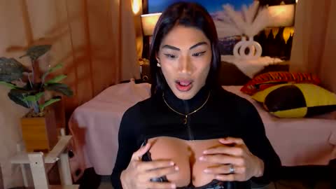 Snapshot of kiara_trans chatting on 04-06-26, 10:49 kiara_trans online show from 04-06-26, 10:49