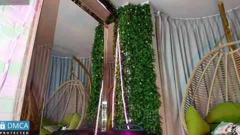 Snapshot of kiara_zahiri_ chatting on 09-12-25, 11:10 Kiara Zahiri online show from 09-12-25, 11:10