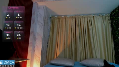 Snapshot of kiara_zahiri_ chatting on 09-19-25, 11:11 Kiara Zahiri online show from 09-19-25, 11:11