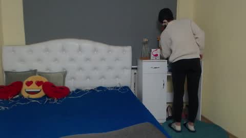 Kara online show from 11-11-25, 07:36