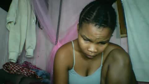 Snapshot of kiarah_69 chatting on 05-16-26, 02:19 kiarah 69 online show from 05-16-26, 02:19