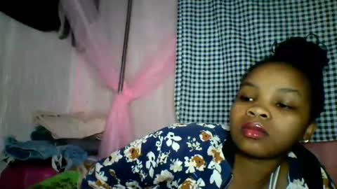 Snapshot of kiarah_69 chatting on 06-04-26, 06:30 kiarah 69 online show from 06-04-26, 06:30