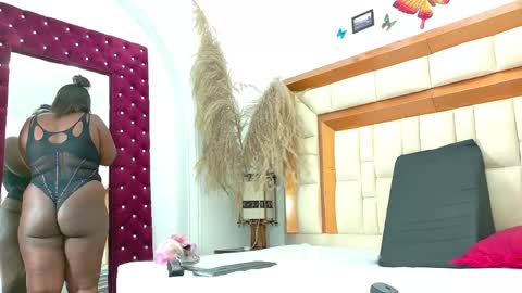 Kiara... online show from 04-18-26, 01:26