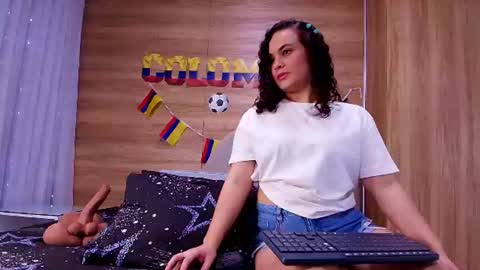 kiaralopez_ online show from 07-08-26, 03:11