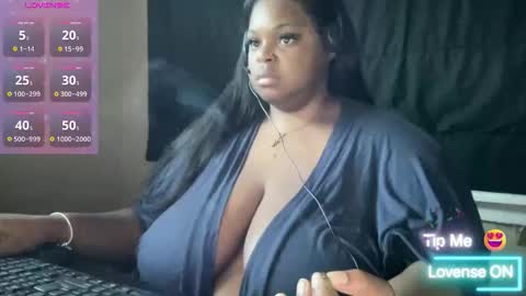 Snapshot of kiarasugars chatting on 03-13-26, 01:18 KiaraSugars online show from 03-13-26, 01:18