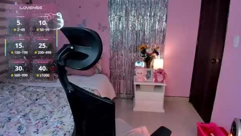 Snapshot of kiarielle chatting on 06-16-26, 10:34 Kiarielle online show from 06-16-26, 10:34