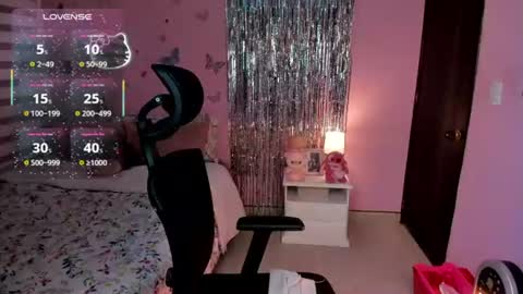Snapshot of kiarielle chatting on 07-02-26, 12:43 Kiarielle online show from 07-02-26, 12:43