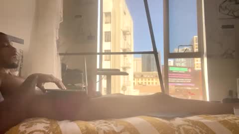 HunneysPlayRoom online show from 12-30-24, 07:21