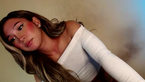 Snapshot of kiera_on_fire chatting on 12-07-24, 09:17 Kiera online show from 12-07-24, 09:17