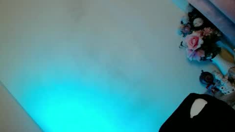 Kiera online show from 11-28-25, 05:43